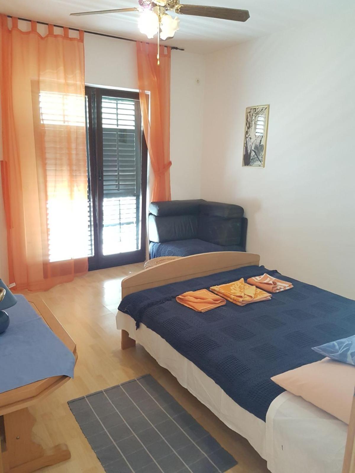 Apartment Maja *